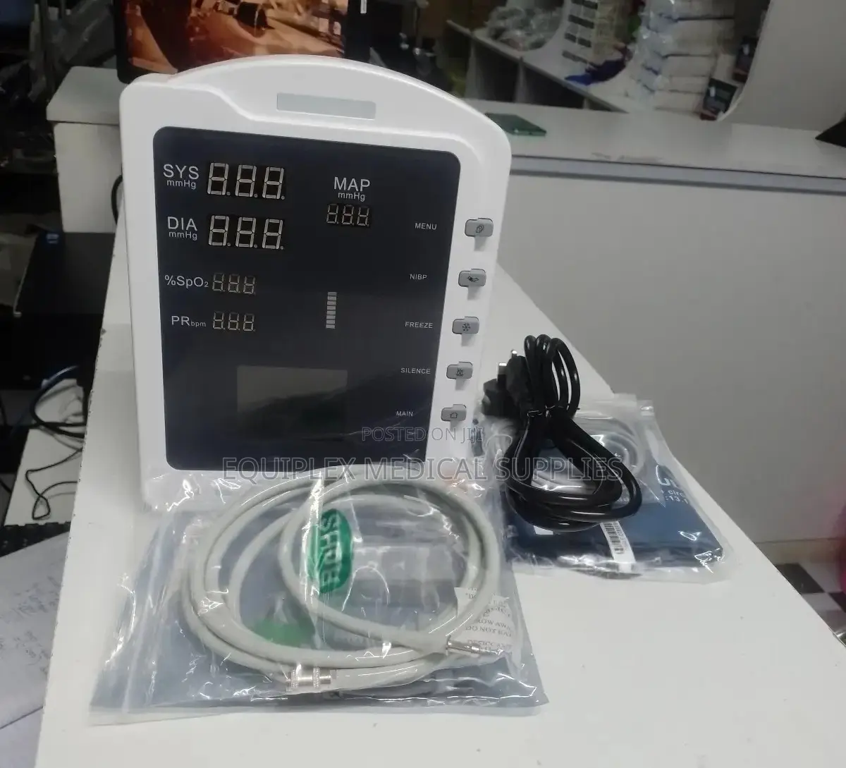 La Medical Vital Signs Monitor (3 Parameters)