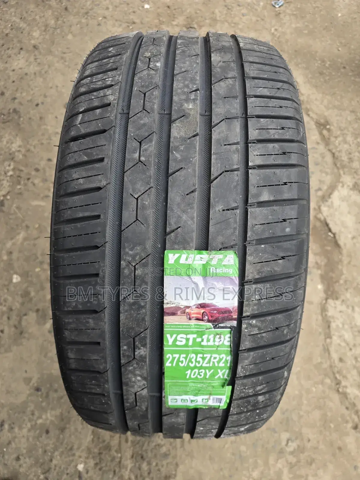 275 /35 R21 Yusta.