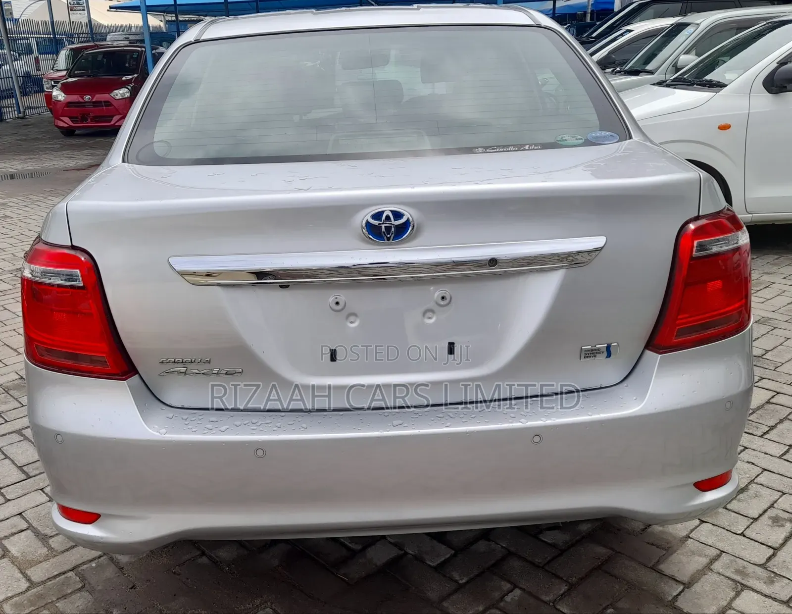 Toyota Axio 1.5 Hybrid 2WD 2018 Silver