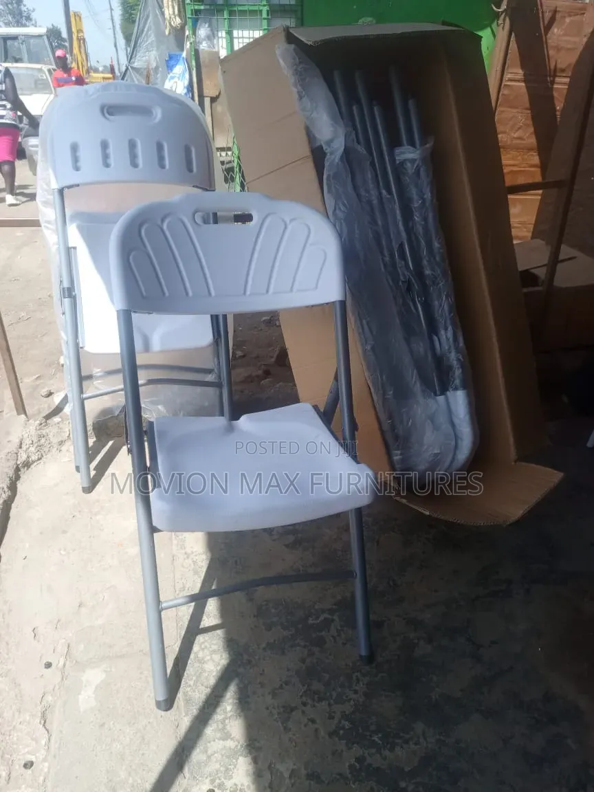 White Foldable Table