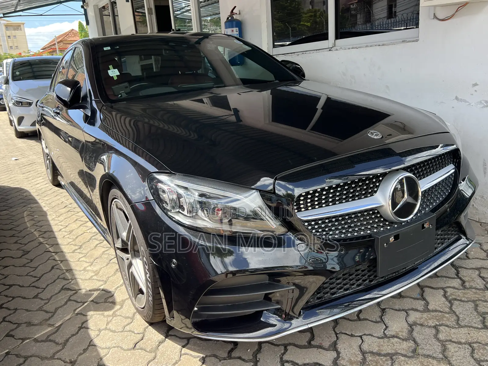 Mercedes-Benz C200 2019 Black