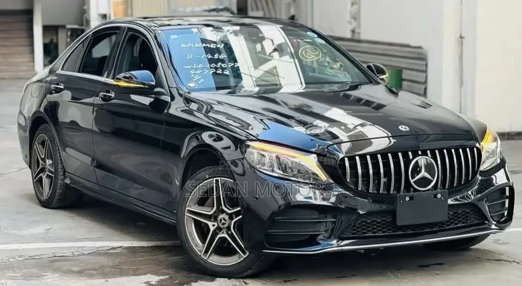 Mercedes-Benz C200 2020 Black