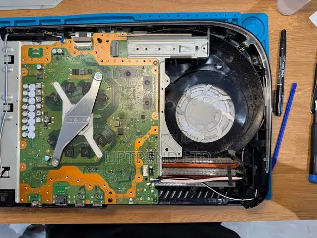 Broken Ps5? Expert Repairs - Back to Gaming in No Time! 