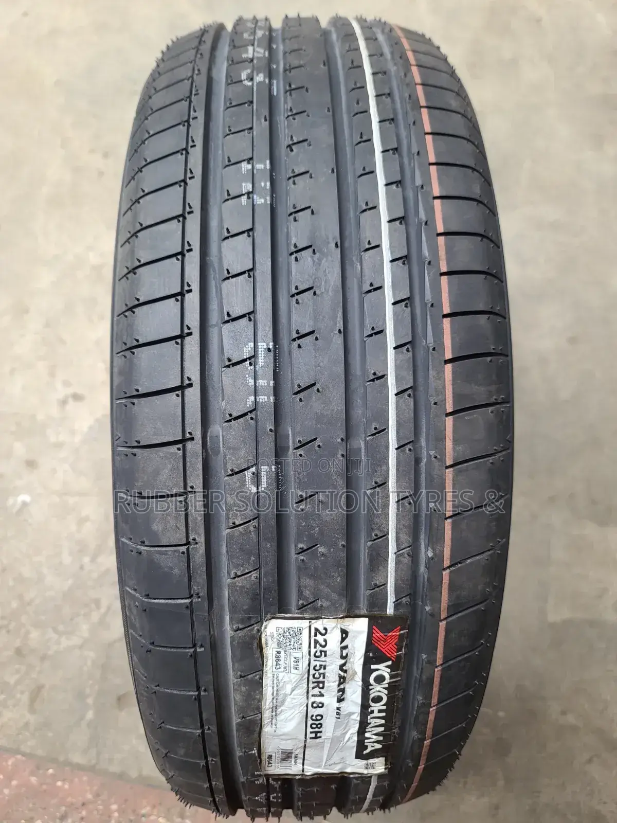 225/55 R18 Yokohama Tyres 98 H Advan Made in Japan