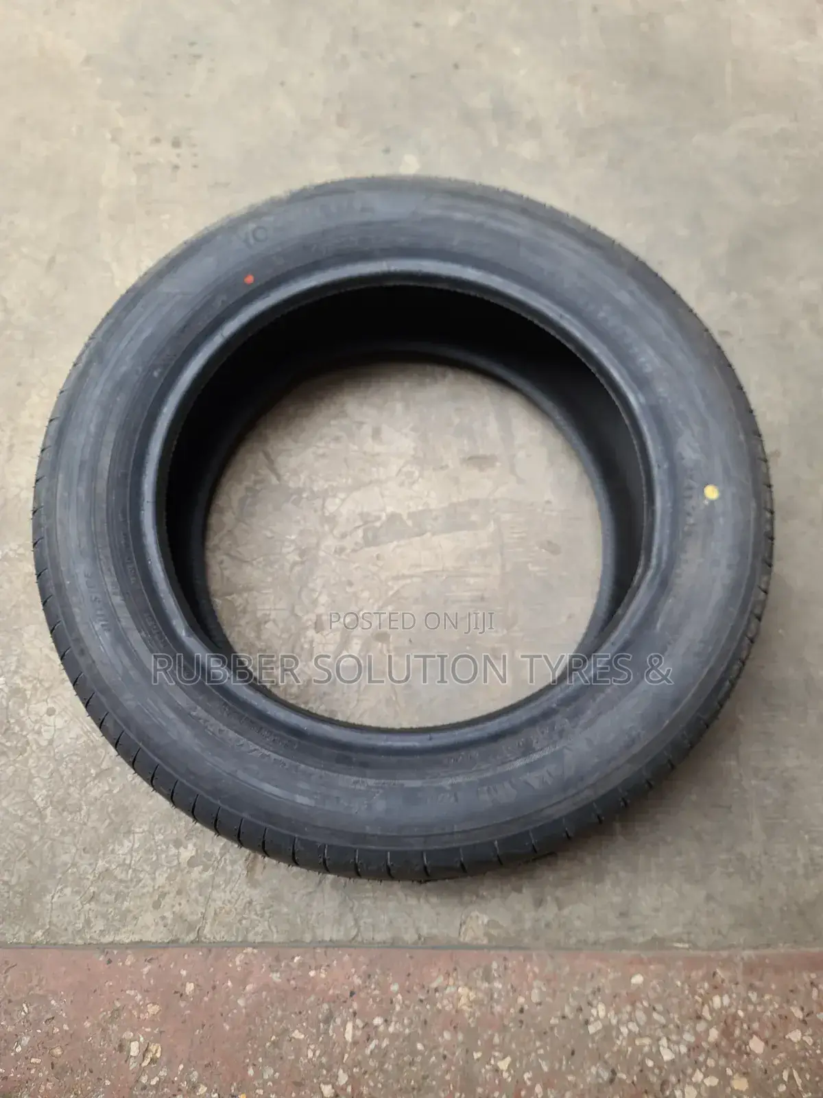 225/55 R18 Yokohama Tyres 98 H Advan Made in Japan