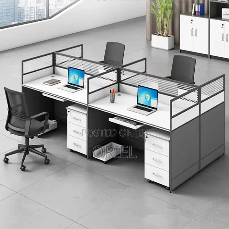 Open Plan Office Workstation : 4-Way Office Workstation Desk