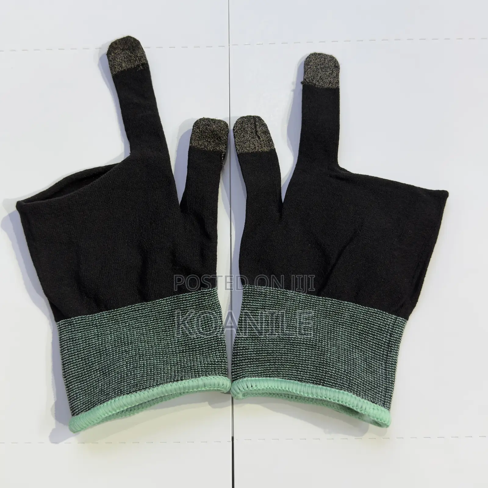 Gaming Gloves!! Mobile Gaming Gloves (High Quality)