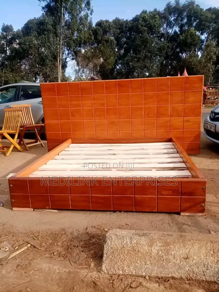 Modern Mahogany Boxbeds 6*6 King Sized