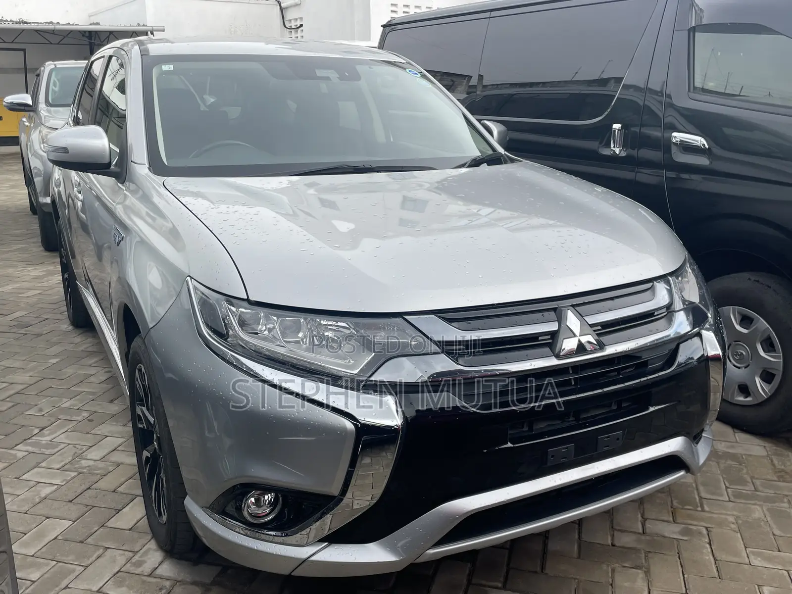 Mitsubishi Outlander 2.0 PHEV AWD 2018 Silver
