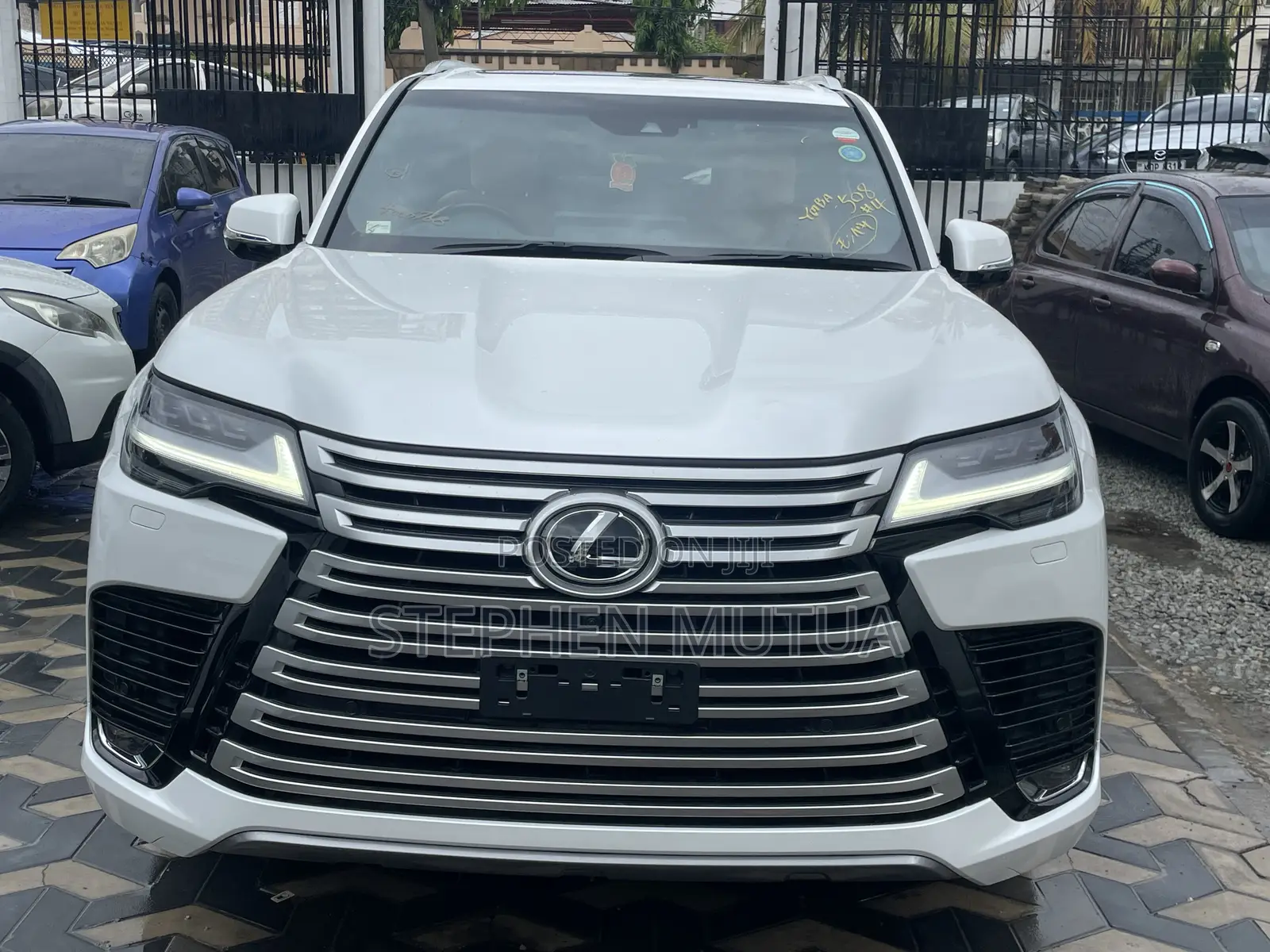 Lexus LX 600 2024 White