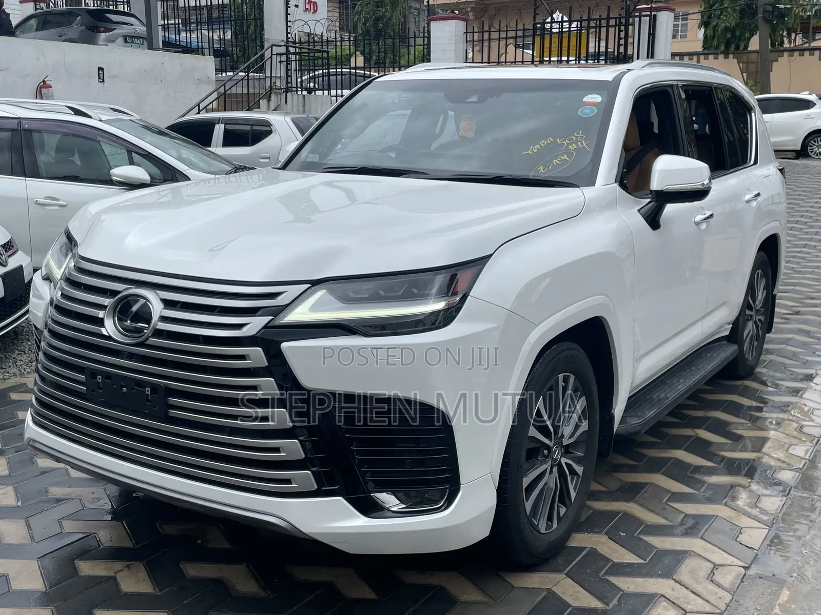 Lexus LX 600 2024 White