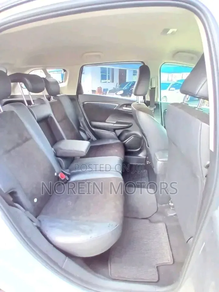 Honda Fit Shuttle 2019 White