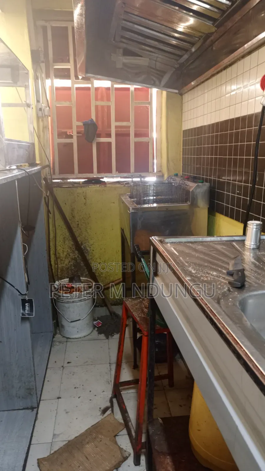 Fast Food Hotel on Sale, Roysambu