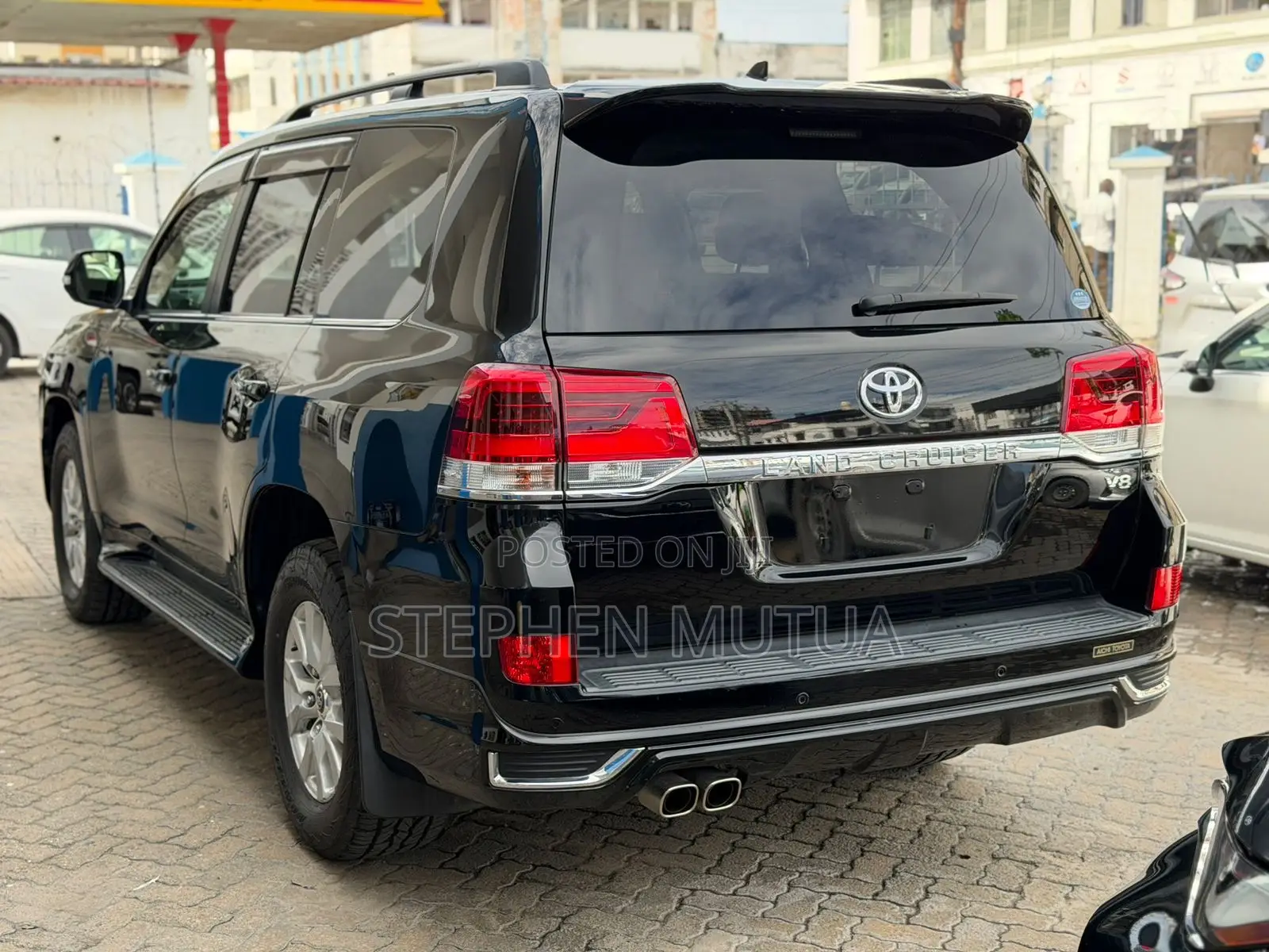 Toyota Land Cruiser 4.6 V8 ZX 2019 Black