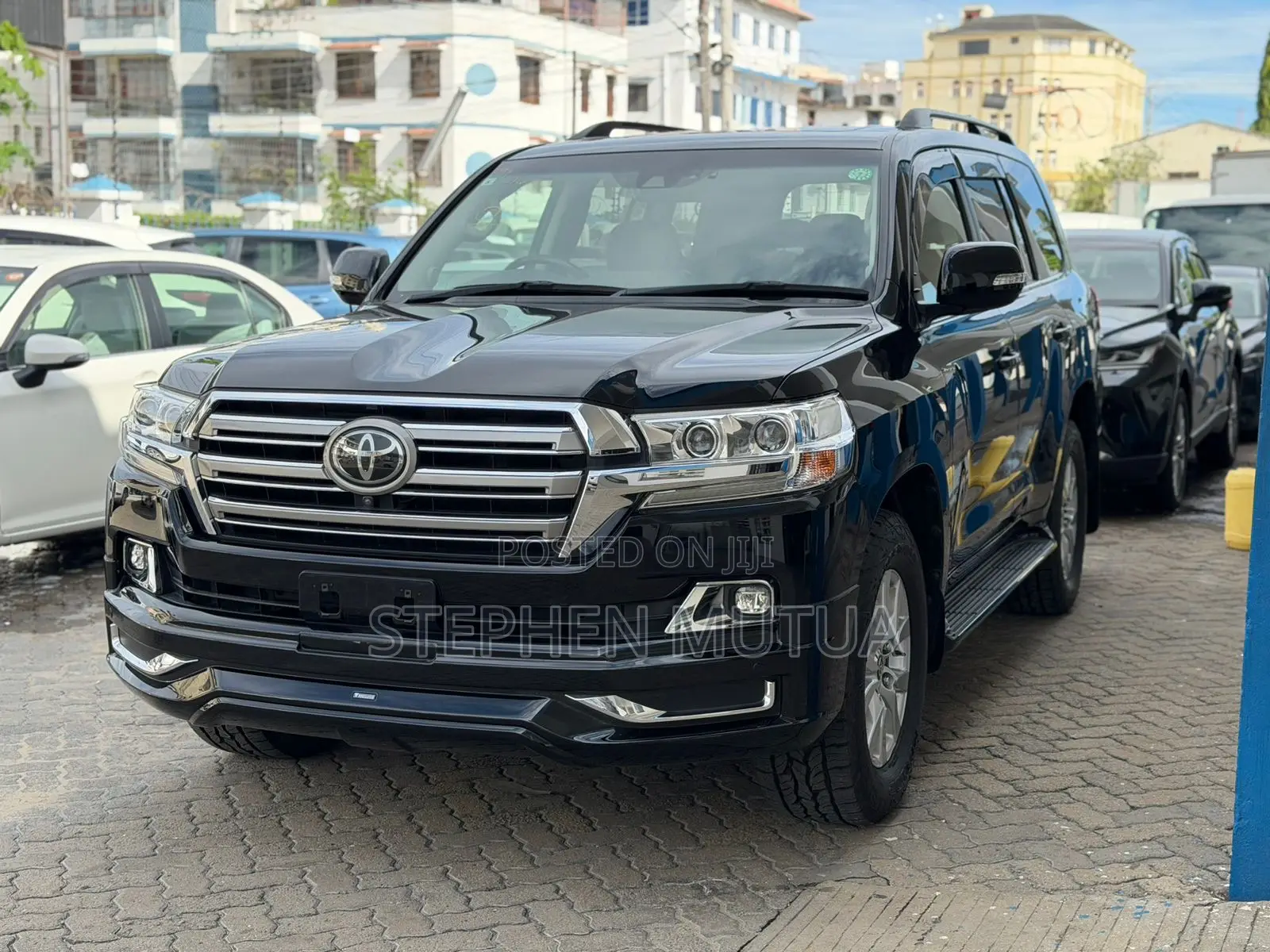 Toyota Land Cruiser 4.6 V8 ZX 2019 Black
