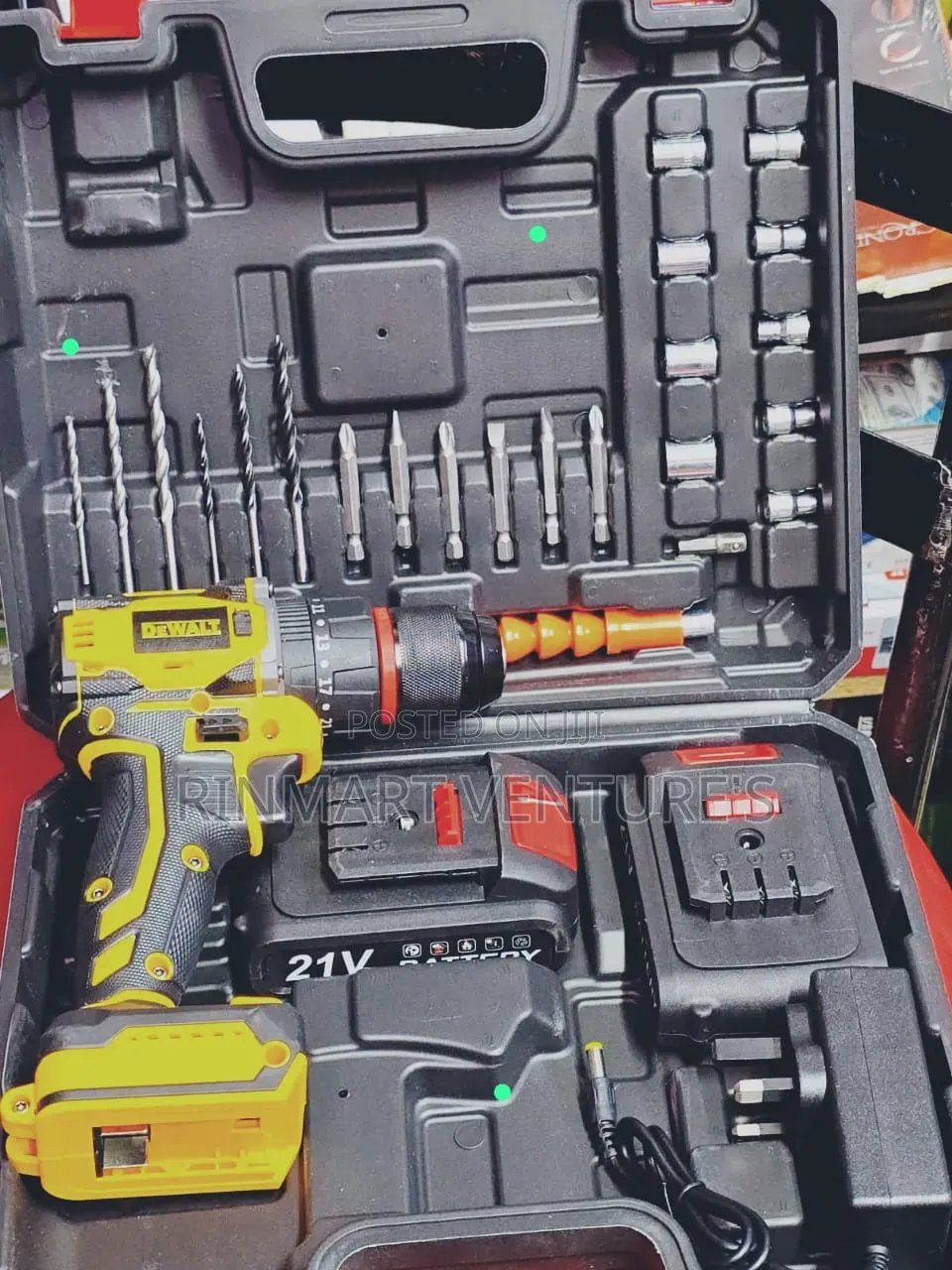 Dewalt 21v Cordless Drill Tool Set.