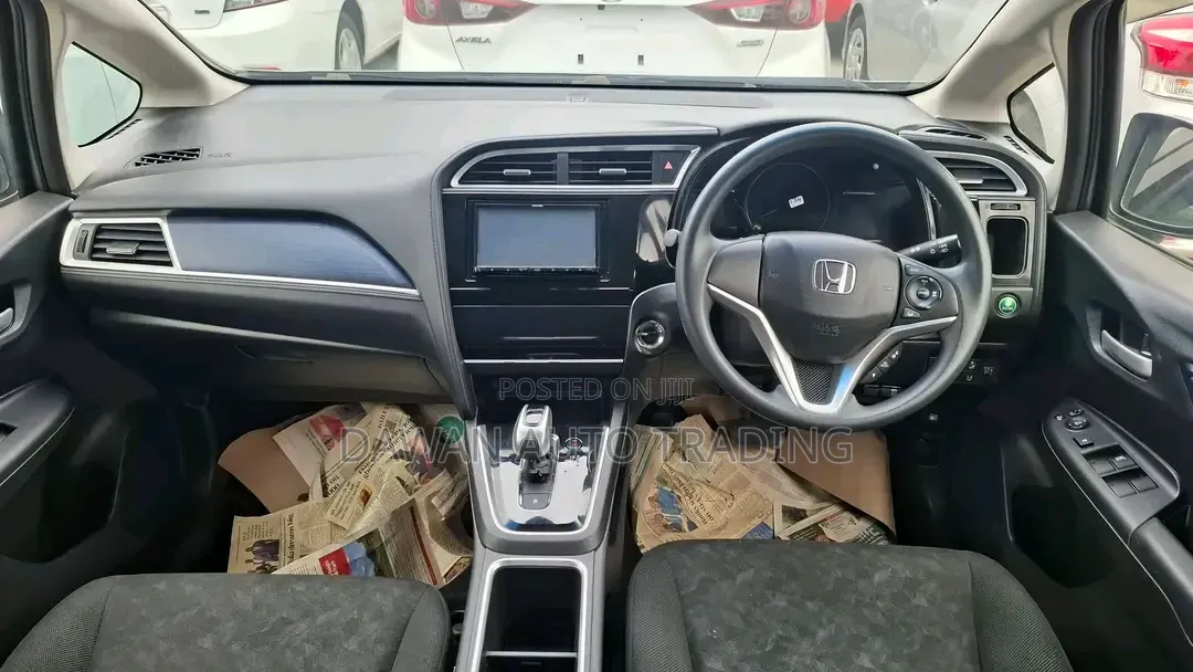Honda Shuttle 2019 Silver