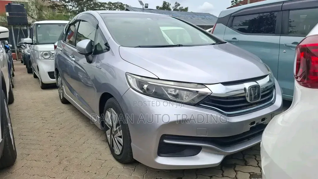 Honda Shuttle 2019 Silver