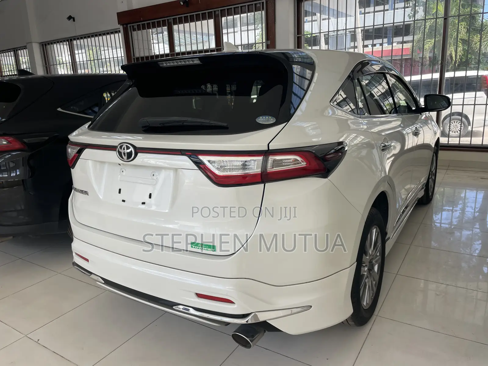 Toyota Harrier 2.0 2018 White