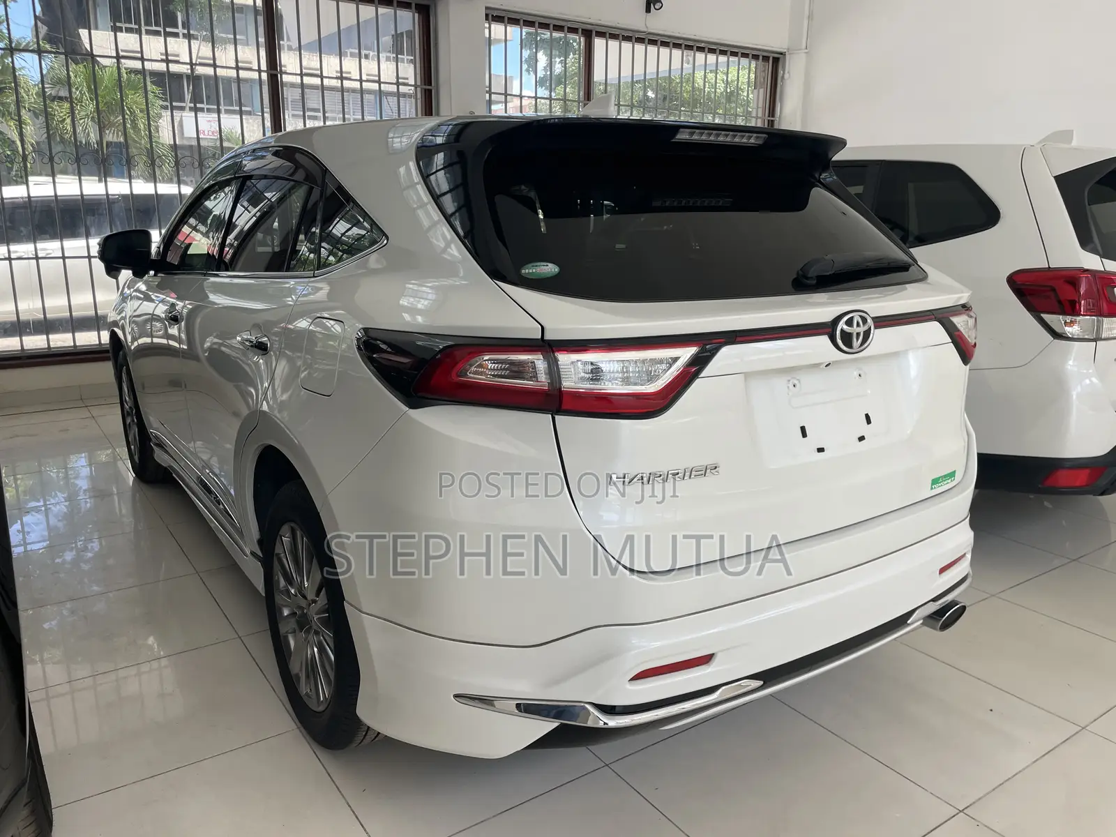 Toyota Harrier 2.0 2018 White