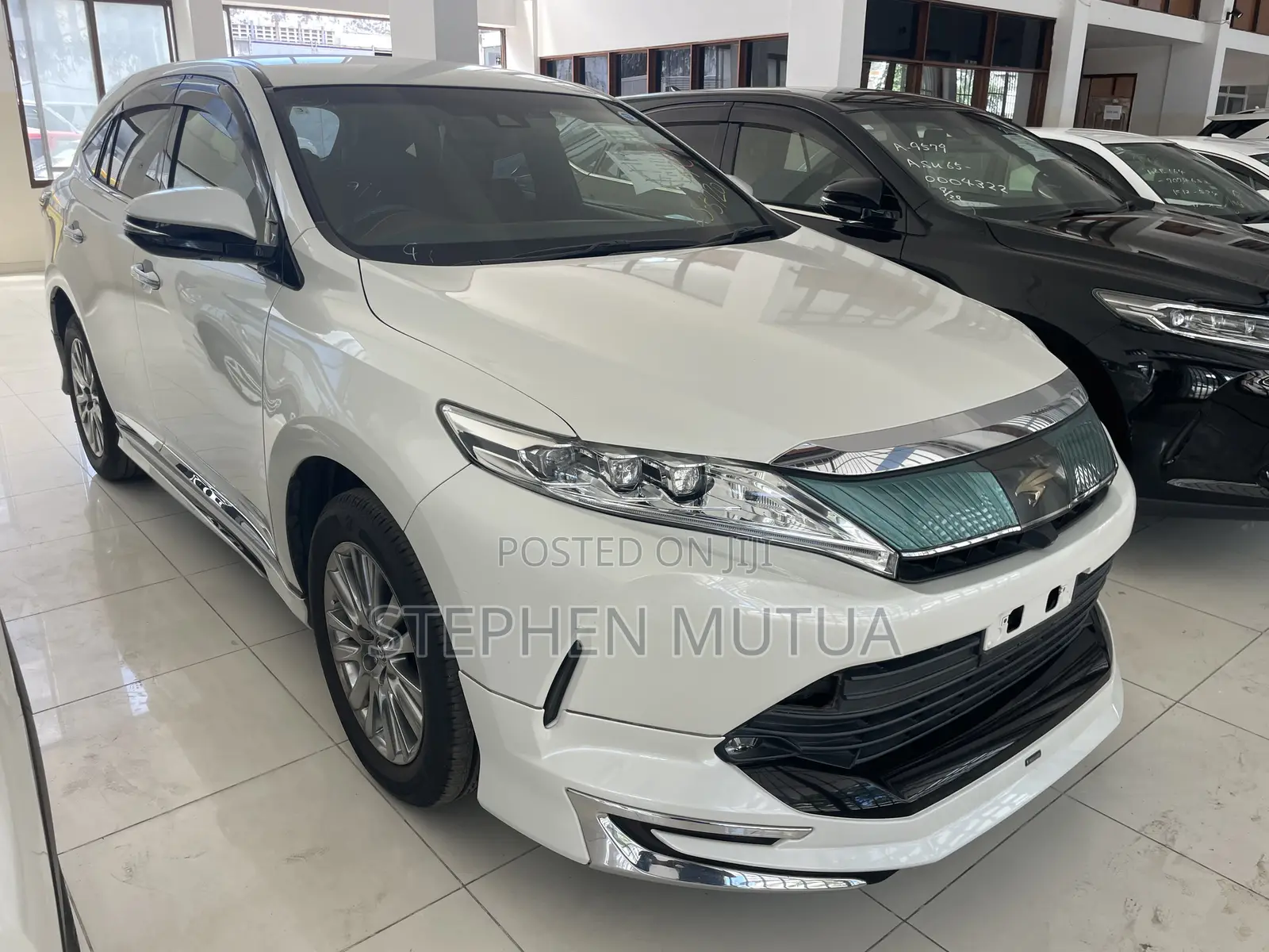 Toyota Harrier 2.0 2018 White