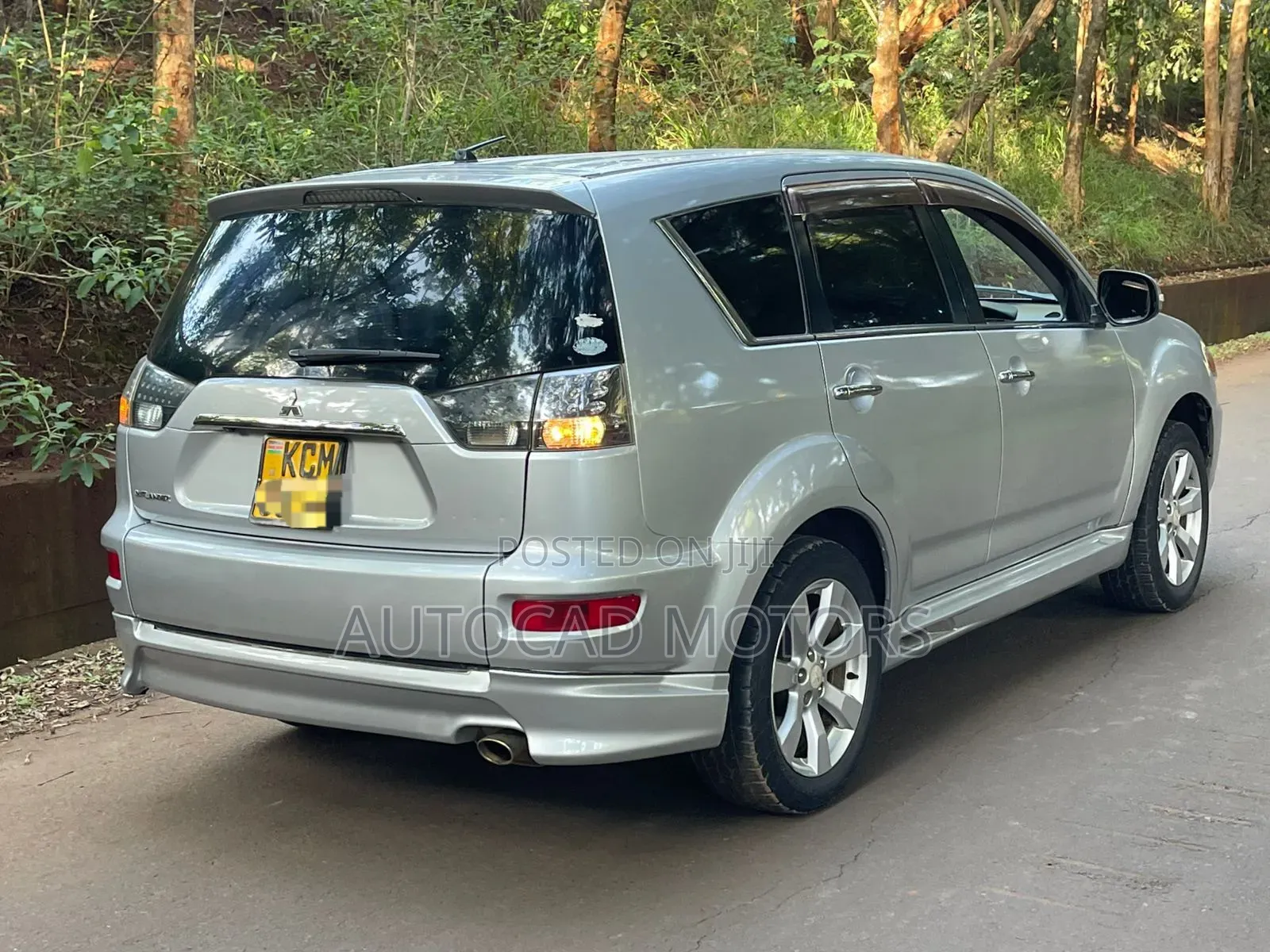 Mitsubishi Outlander 2010 Silver
