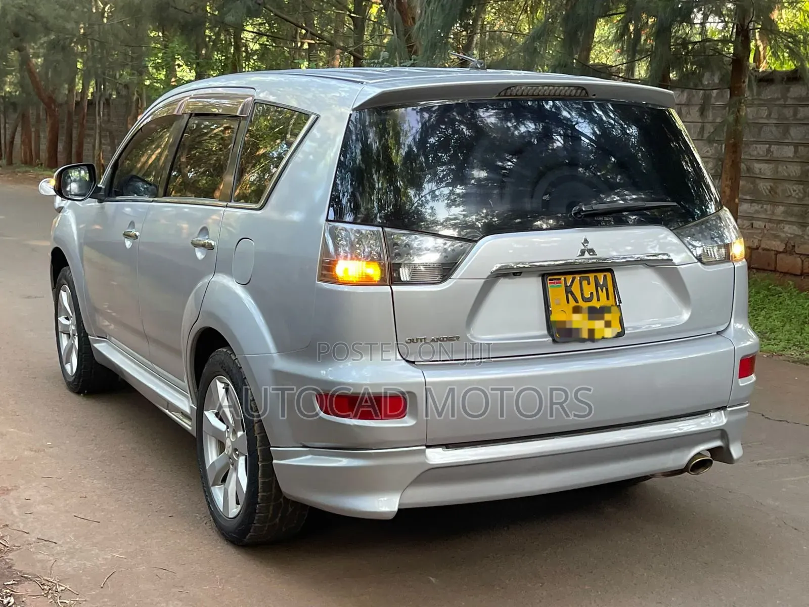 Mitsubishi Outlander 2010 Silver