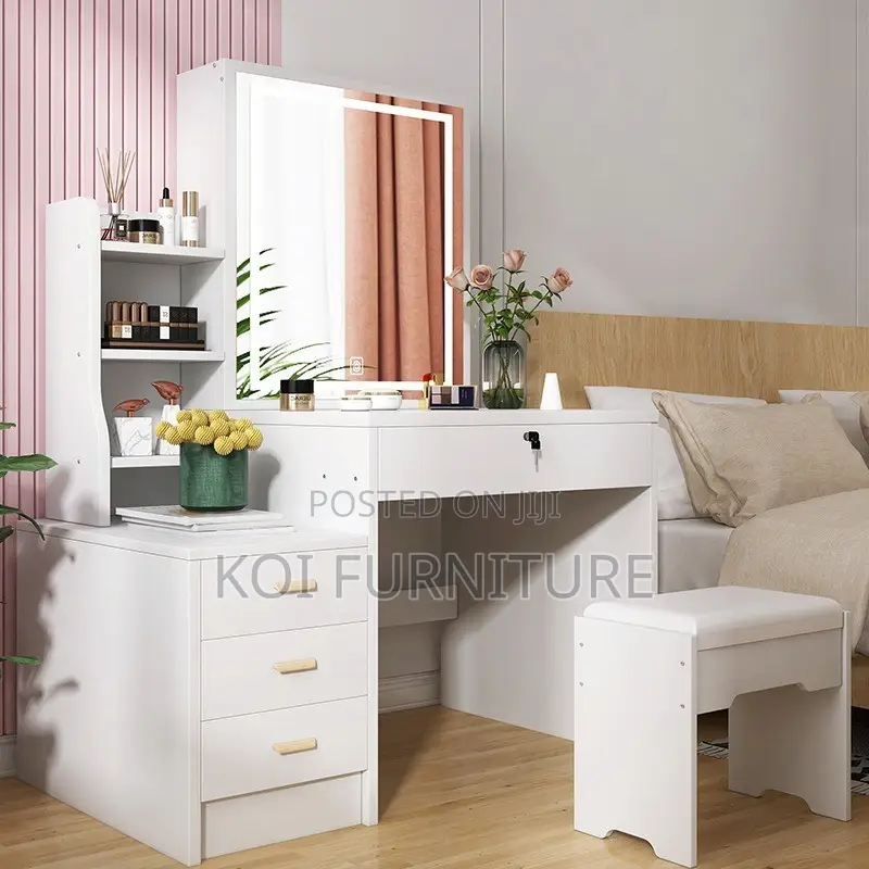 Dressers; White Elegant Vanity Dressing Room Vanity Set