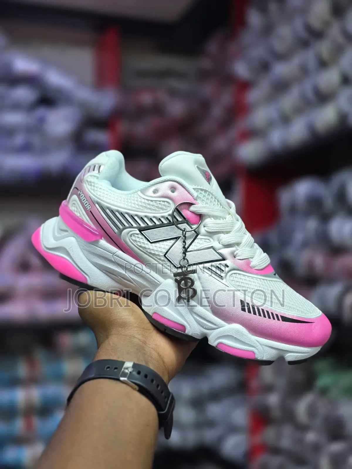 Ladies New Balance 2000r Pink Sneakers