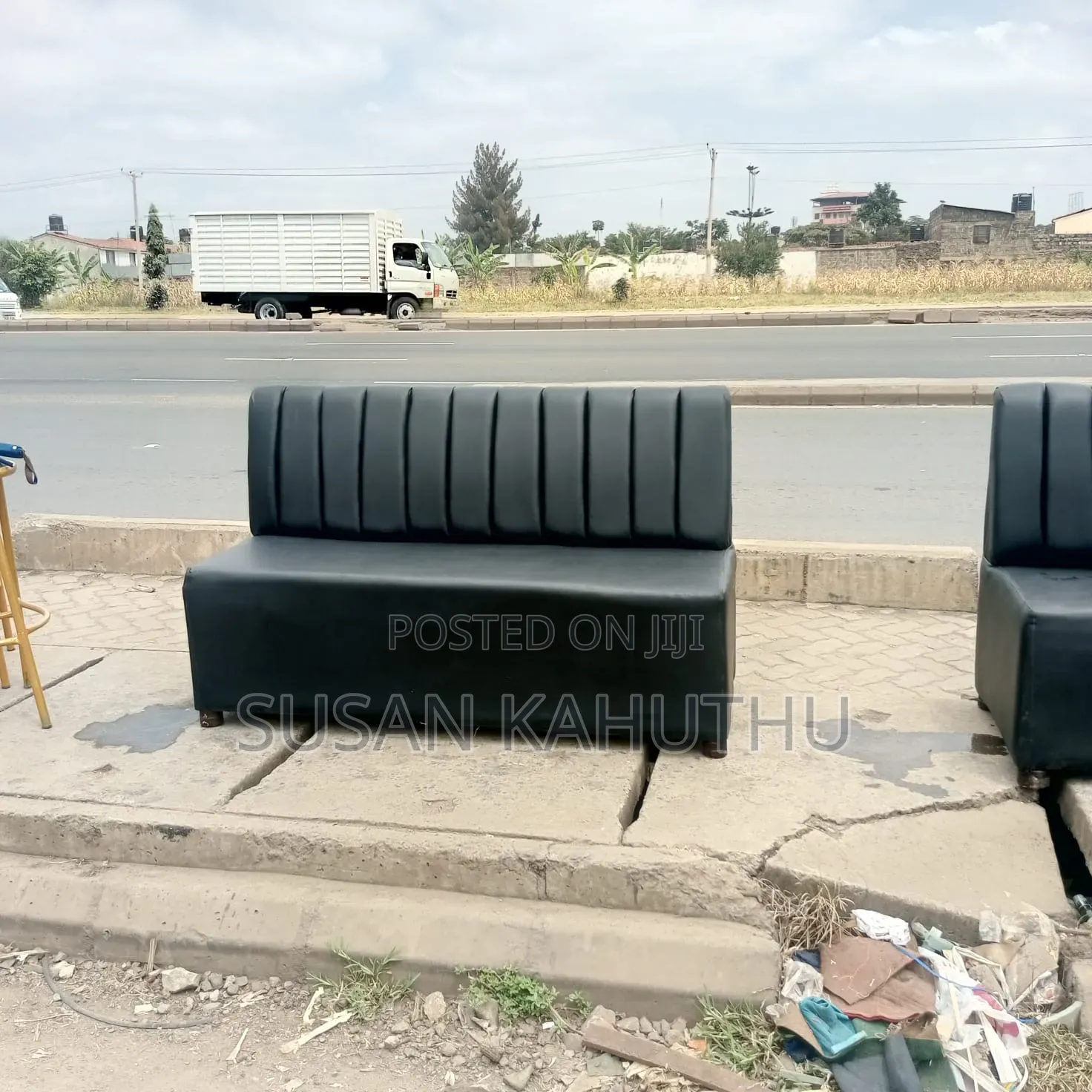 Timeless Bar Bench