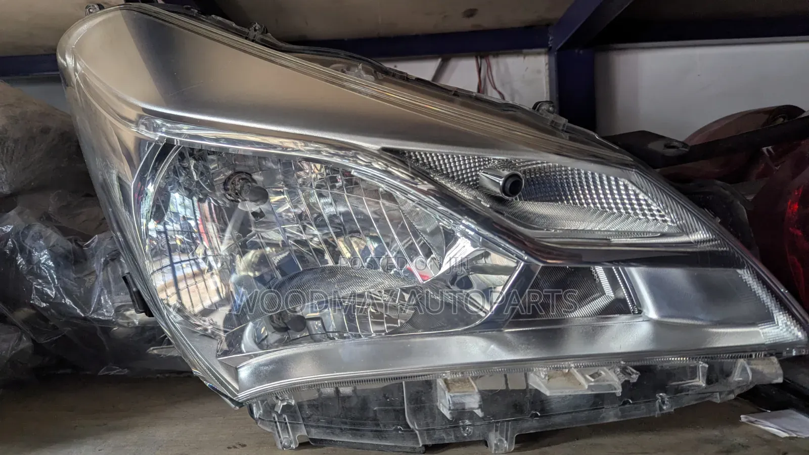 Toyota Vitz Headlight Non Xenon 301