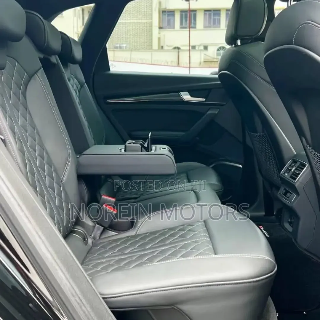 Audi Q5 45 Premium AWD quattro 2020 Matt Black