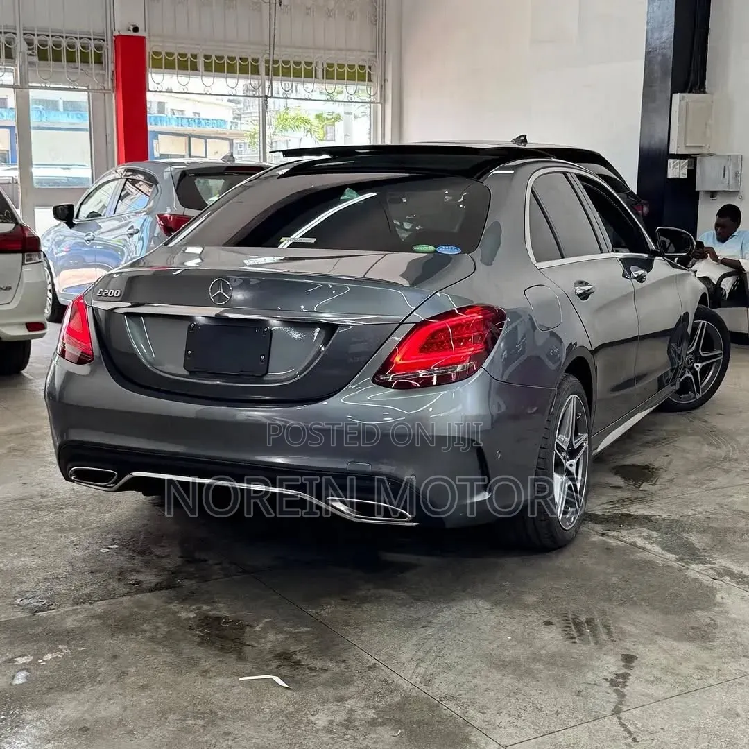 Mercedes-Benz C200 2019 Gray