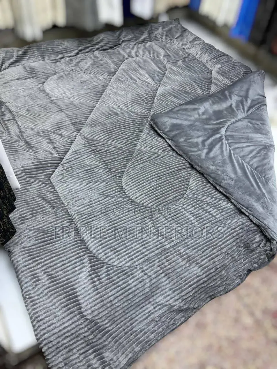 Single Size Cozy Velvet Blanket