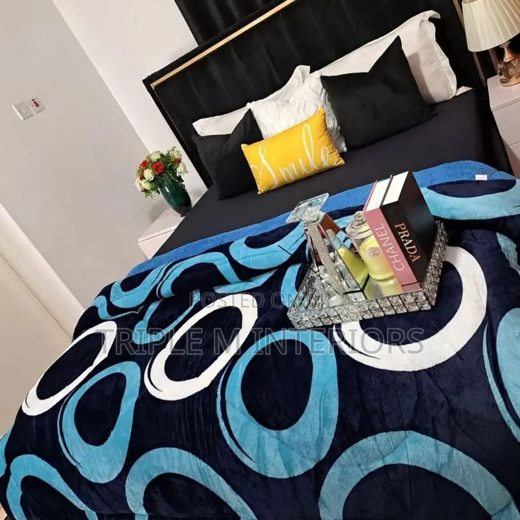 All-Season Single Woolen Cozy Blanket