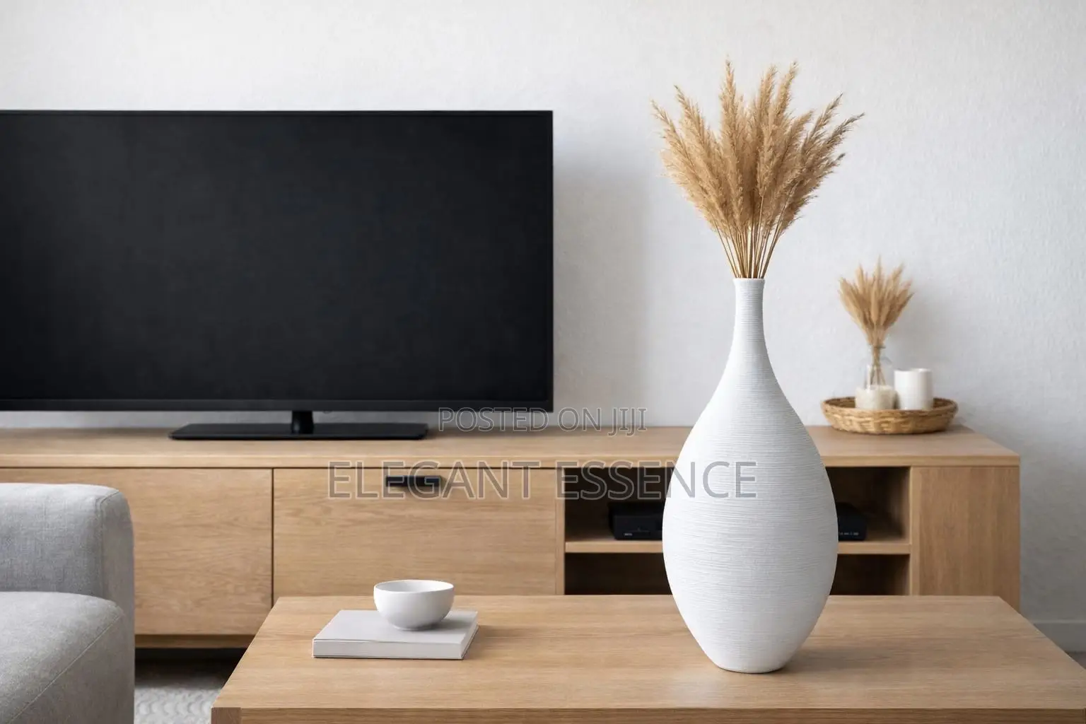 Minimalist in Style Nordic Home Decoration Round Shape Flower Vase