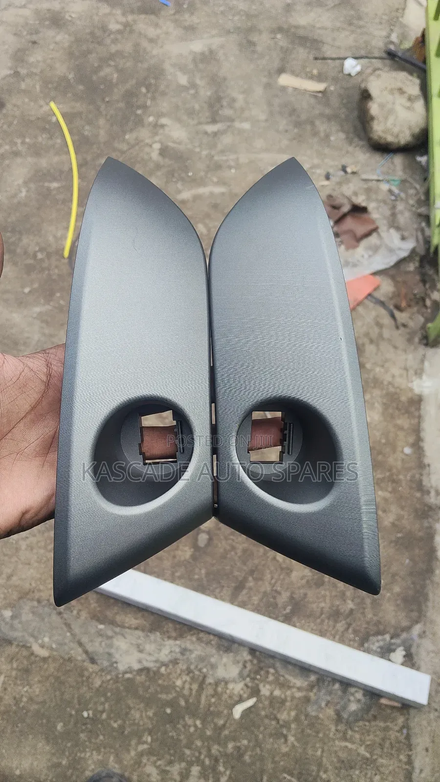 Toyota Vanguard/Rav4 Dashboard Ac Vent Cover