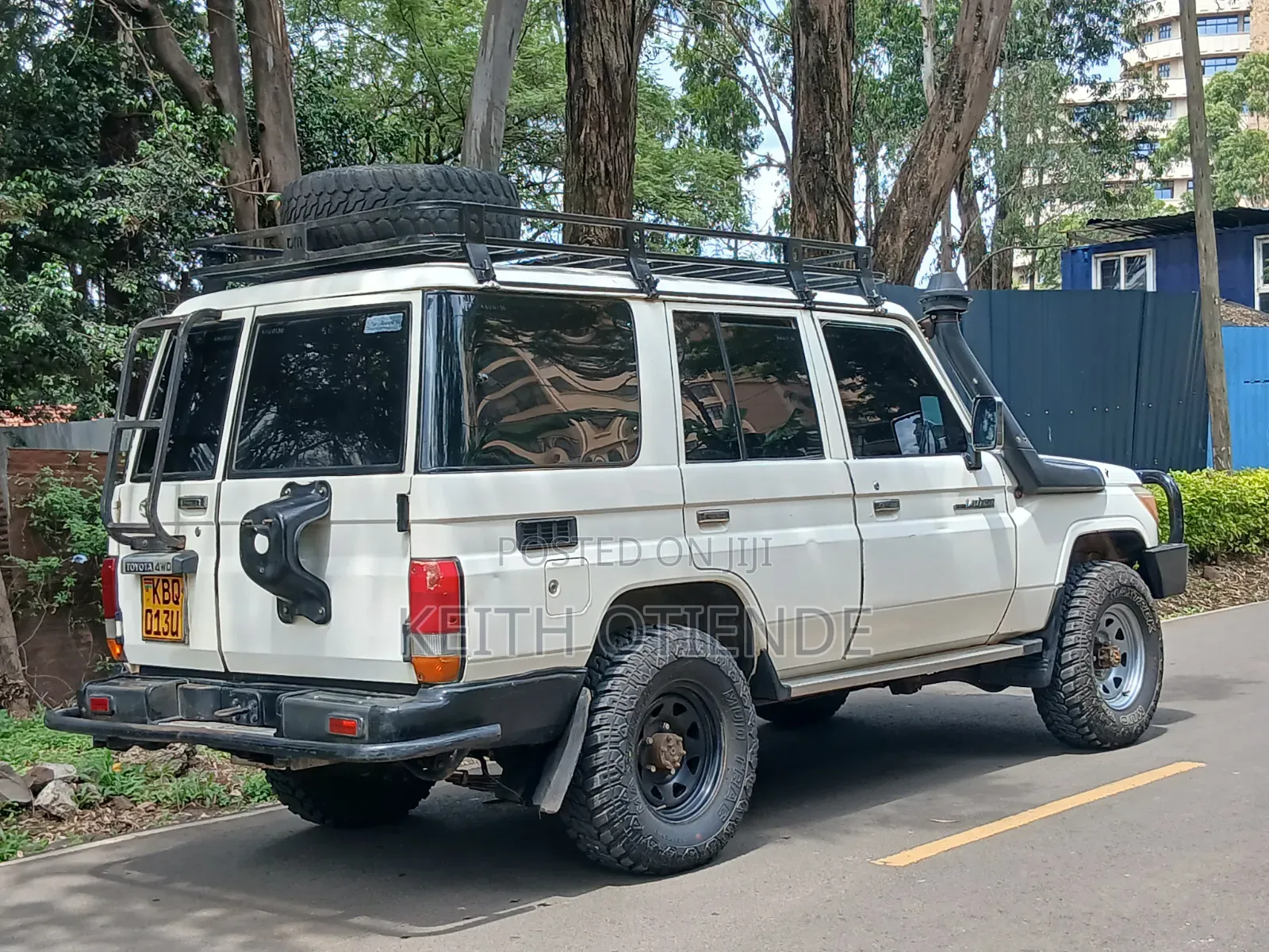 Toyota Land Cruiser 2012 White