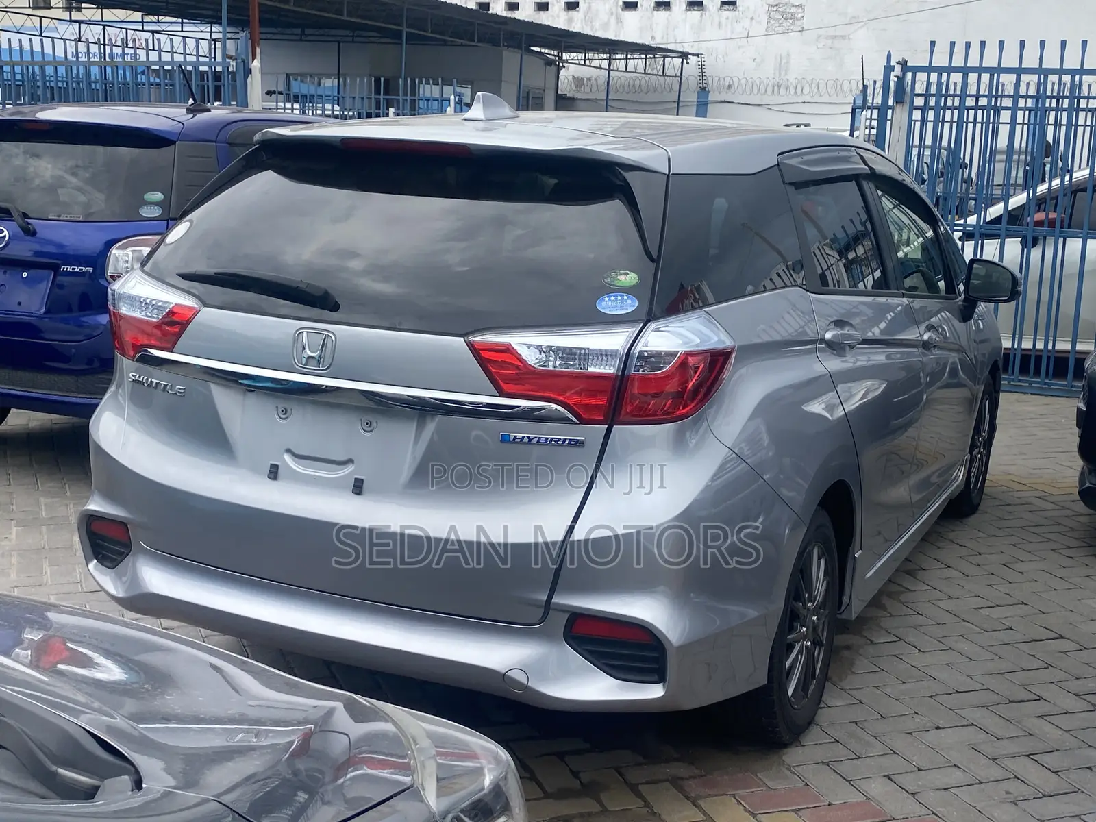 Honda Fit Shuttle 2019 Silver