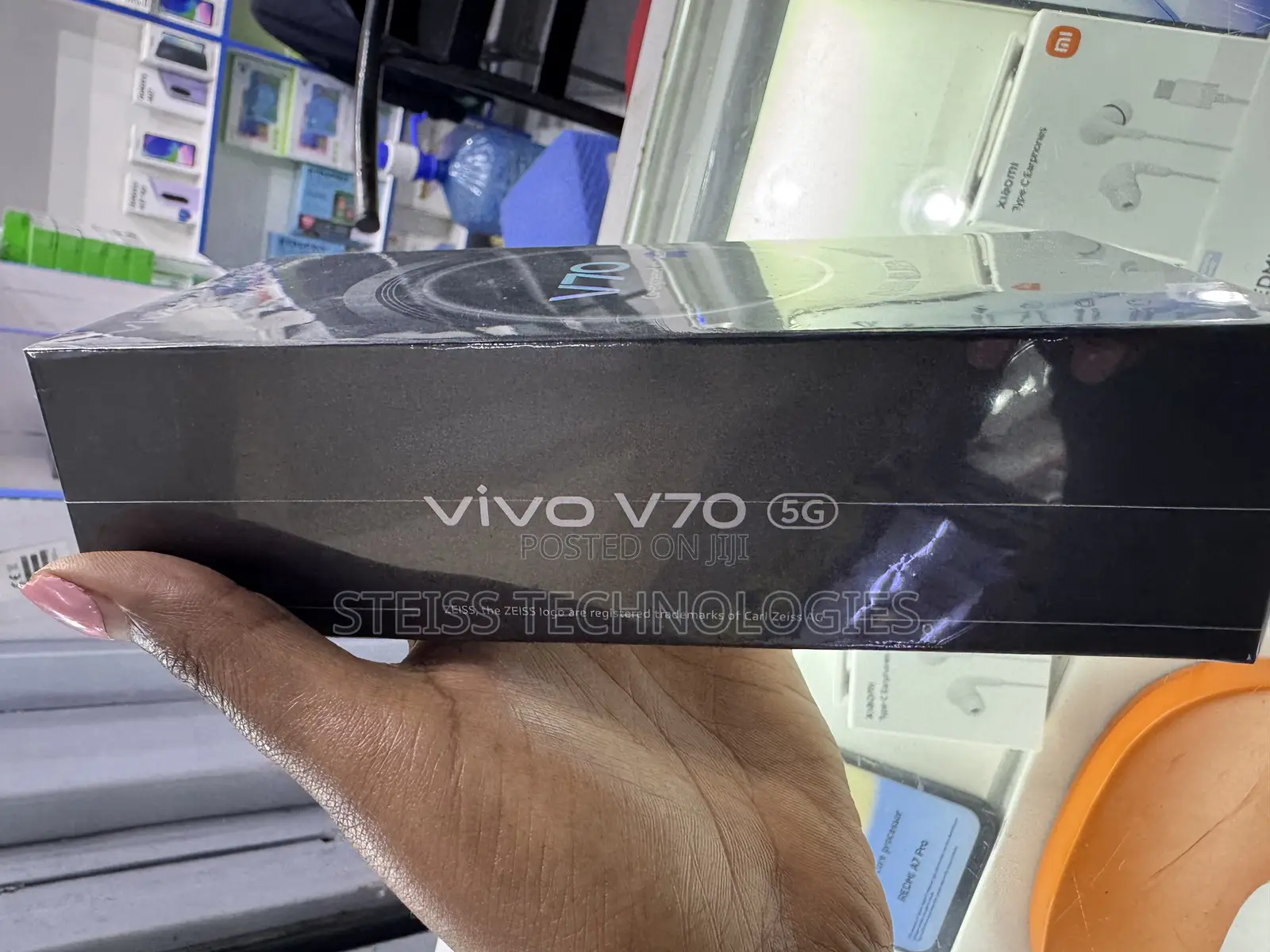 New Vivo V70 512 GB Black