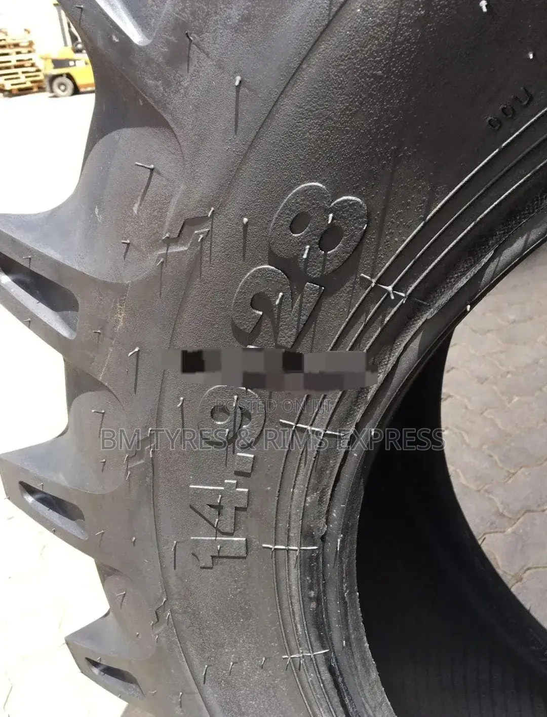 14.9-28 Ozka Tyres (Tractor) Turkey. 14ply.