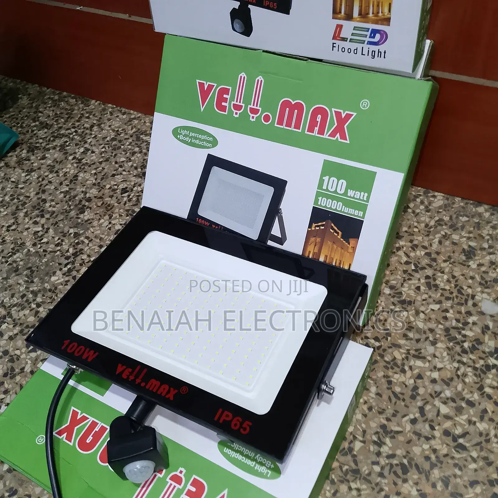 Vellmax Floodlight 100watts With Motion Sensor 10000lumens