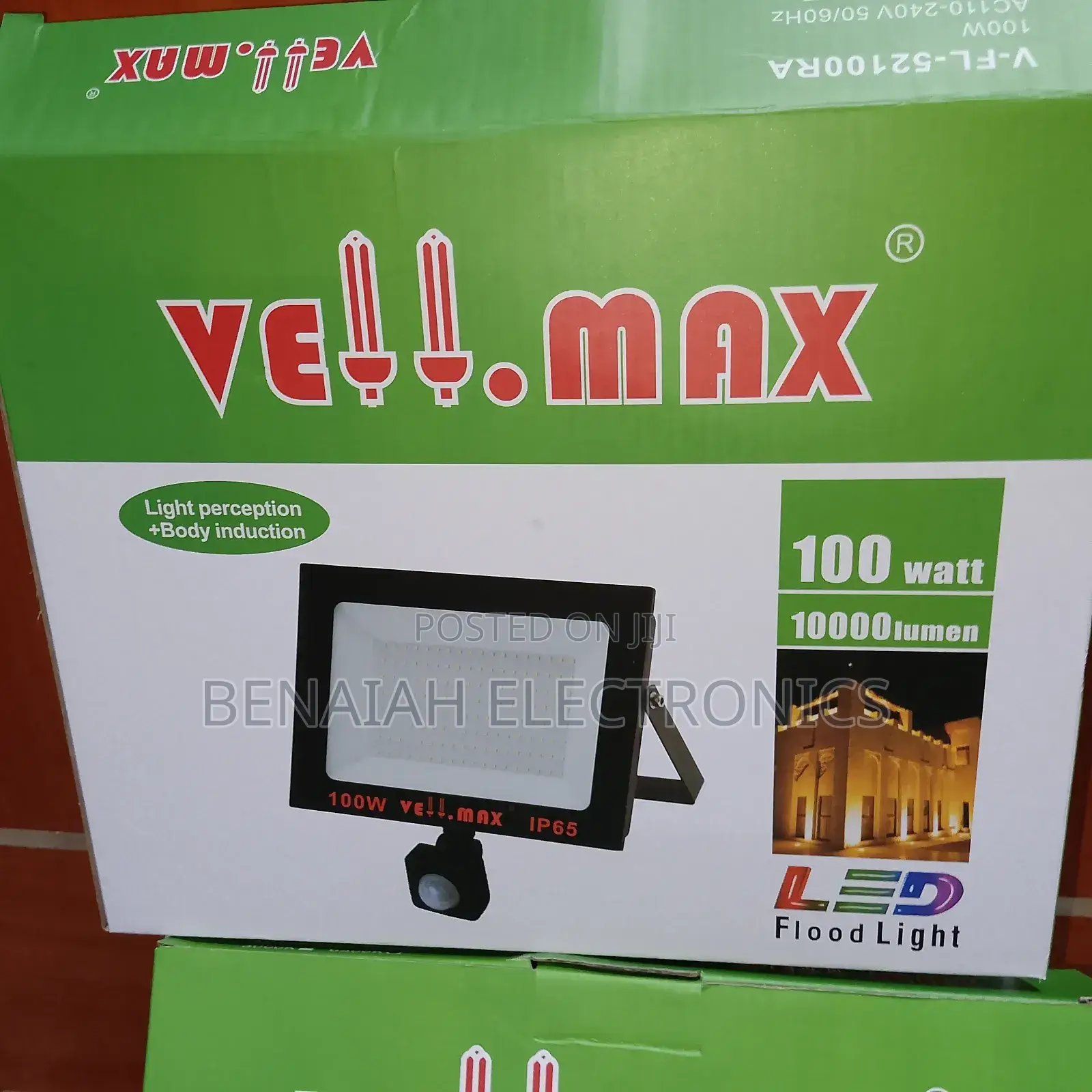 Vellmax Floodlight 100watts With Motion Sensor 10000lumens