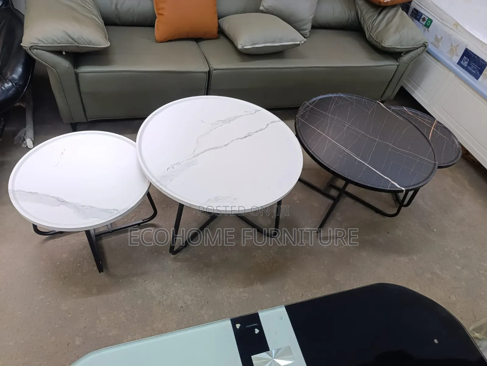 Luxury Round Nesting Coffee Table