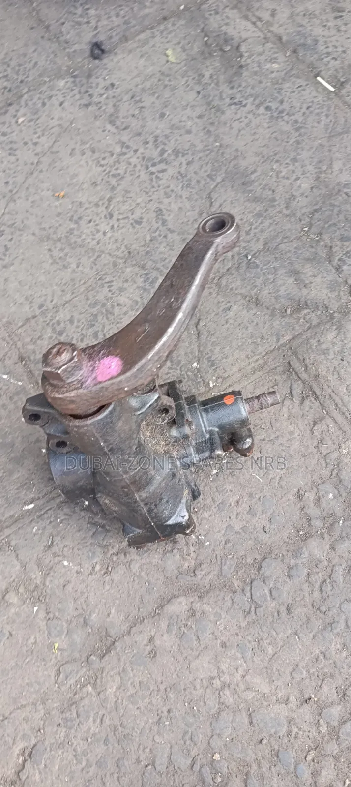 Steering Box Land Cruiser J79.