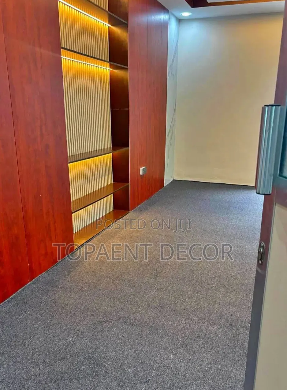 Adding Elegance and Seemless Aesthetic Grey Wall to Wall Carpets
