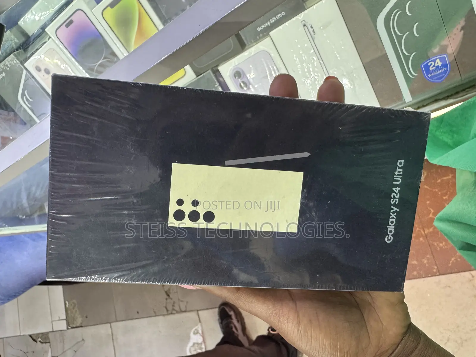 New Samsung Galaxy S24 Ultra 256 GB Gold