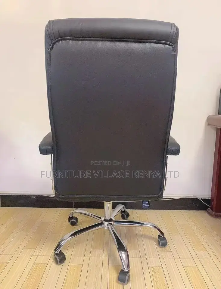 Black Leather Manager's Executive Task Chair