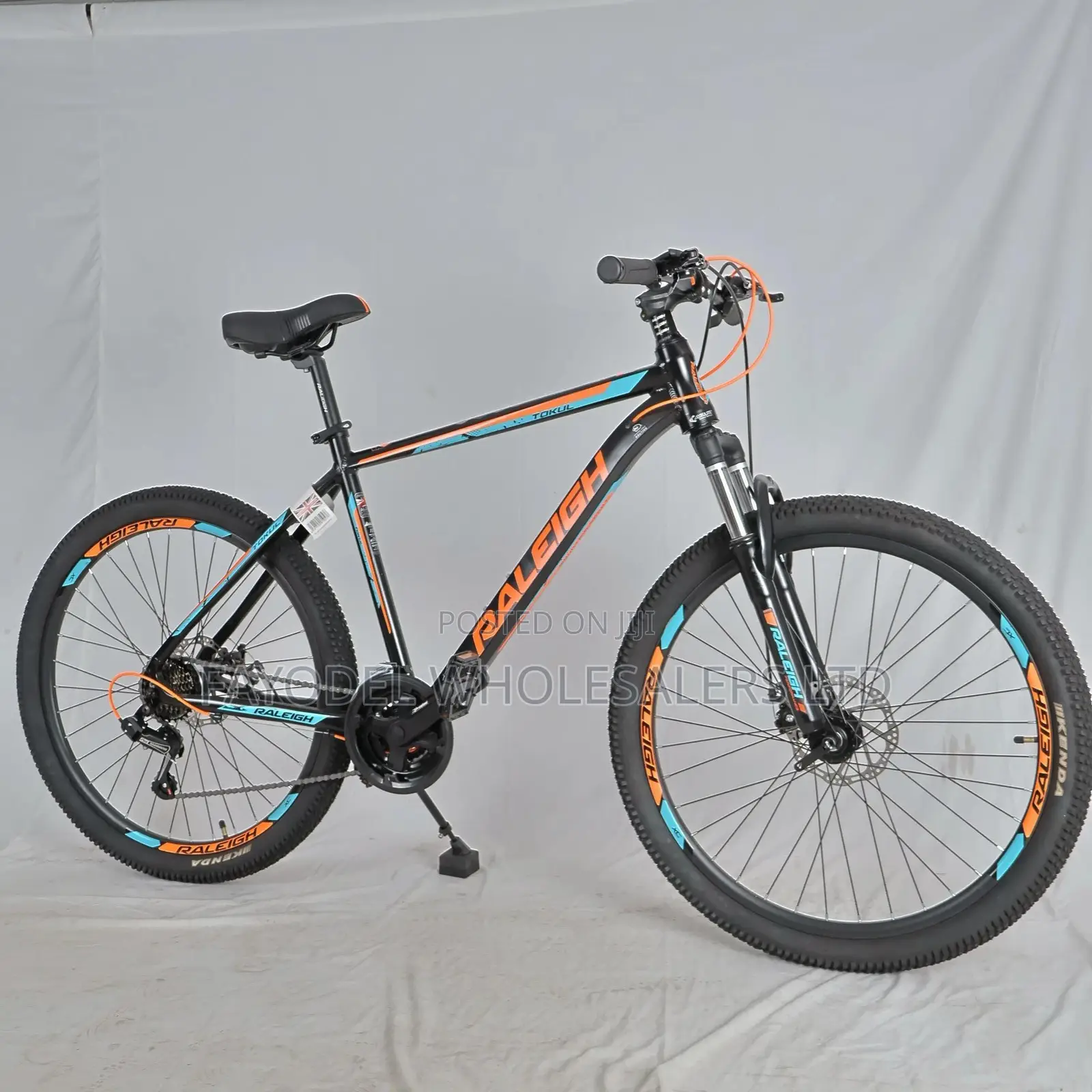 Raleigh MTB – Perfect for Road Off-Road Adventures