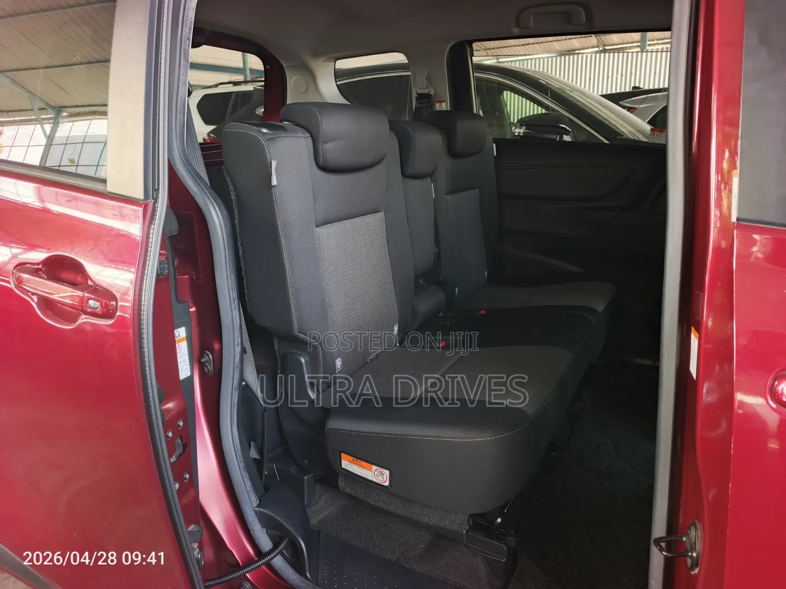 Toyota Sienta 2020 Red